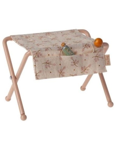 Table à langer Rose micro pour Maison de Poupée Maileg